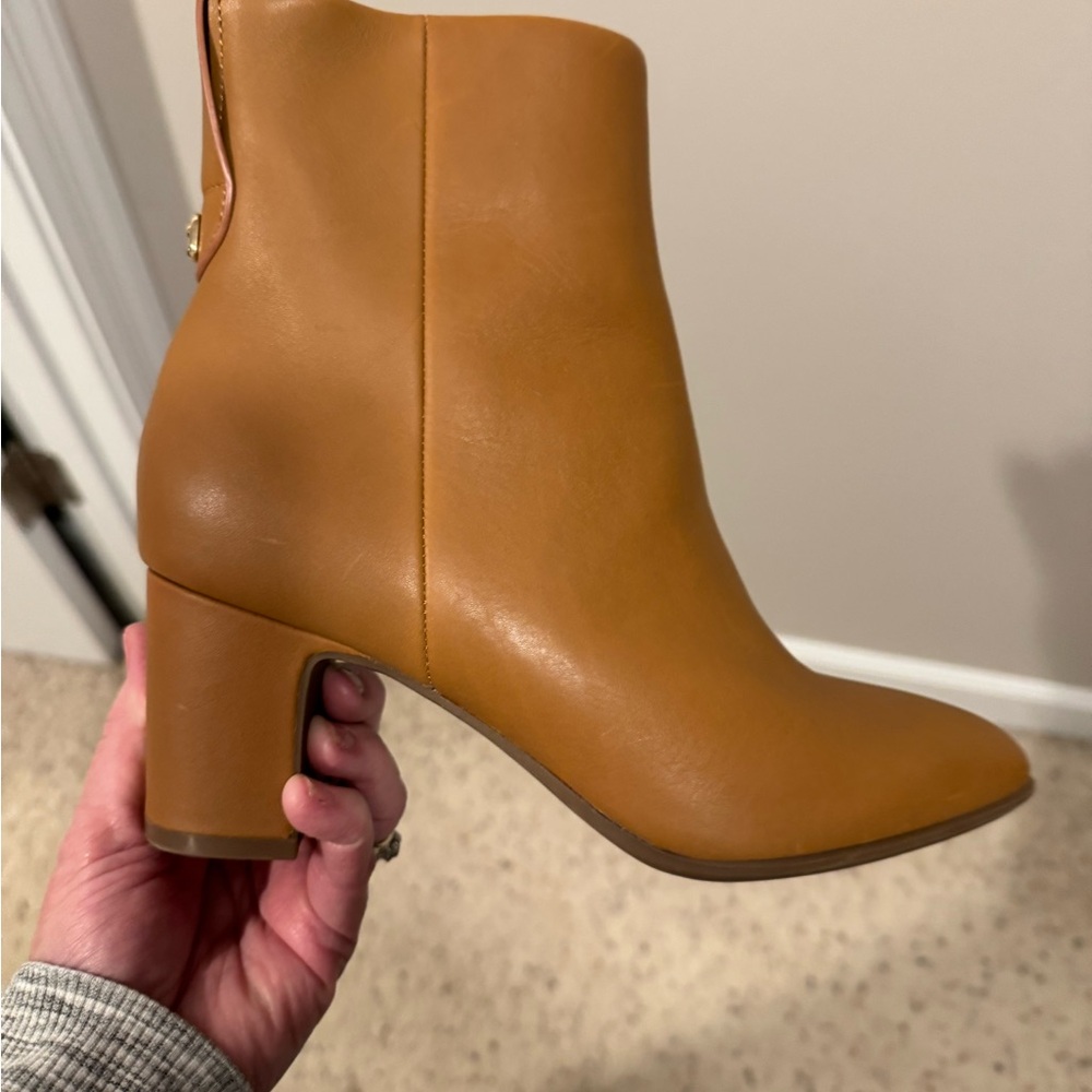 Aerosoles Madera Bootie - Picture 16 of 16